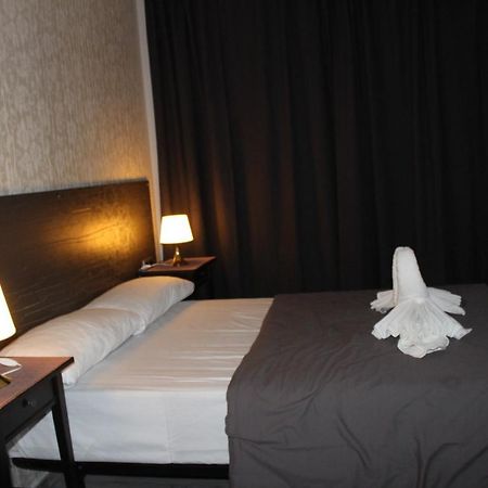 BCN Condal Hostal Barcellona Esterno foto