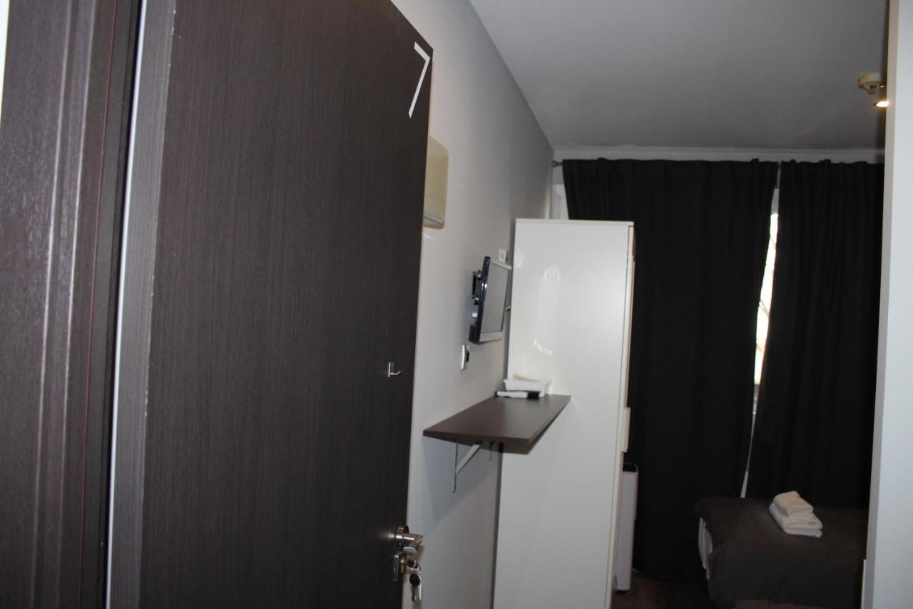 BCN Condal Hostal Barcellona Esterno foto
