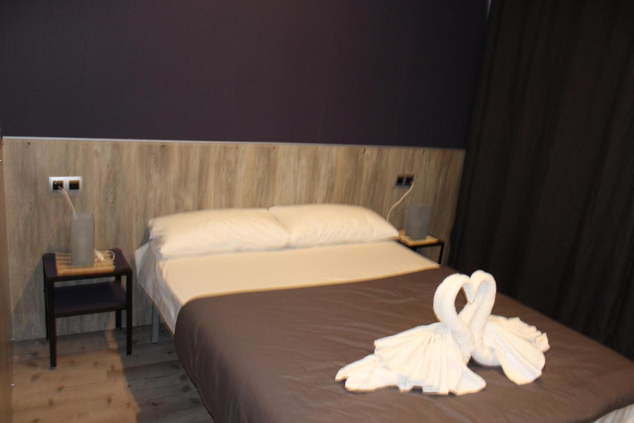 BCN Condal Hostal Barcellona Esterno foto
