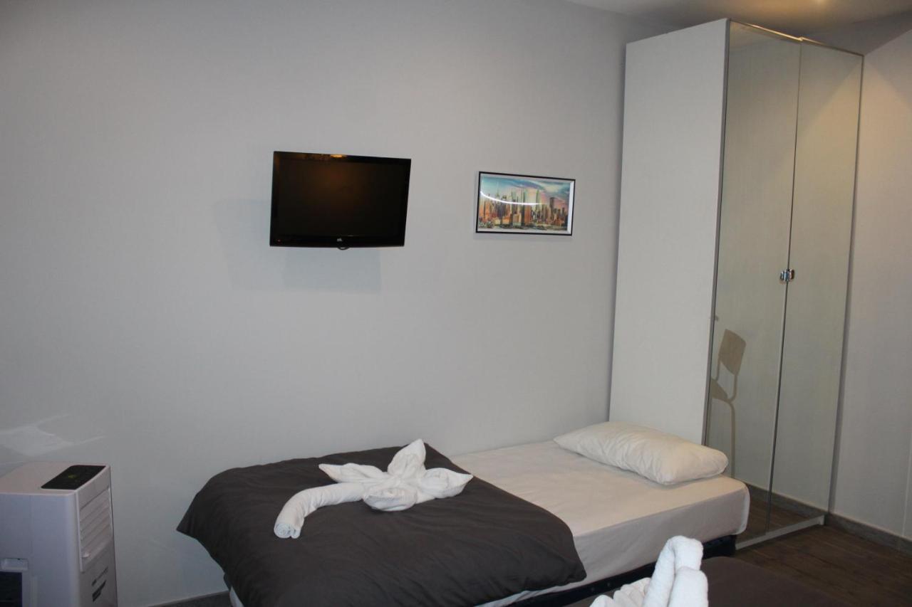 BCN Condal Hostal Barcellona Esterno foto