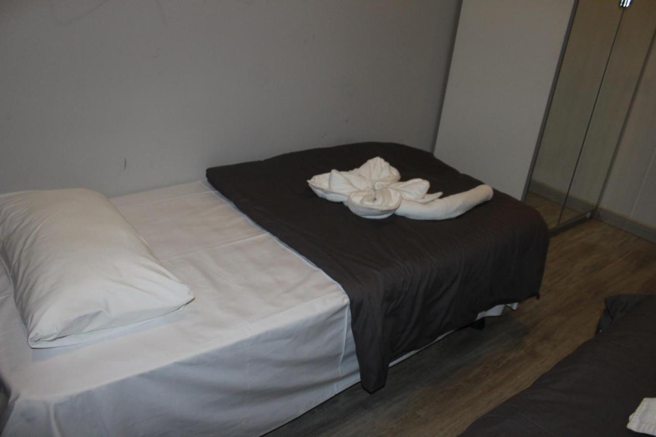 BCN Condal Hostal Barcellona Esterno foto