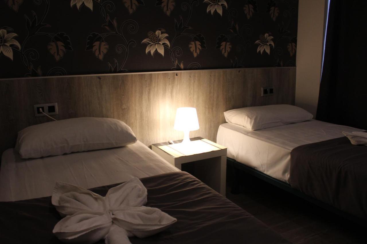 BCN Condal Hostal Barcellona Esterno foto
