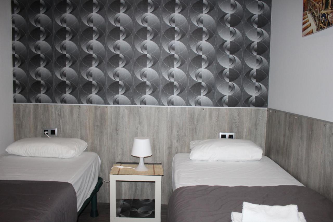 BCN Condal Hostal Barcellona Esterno foto