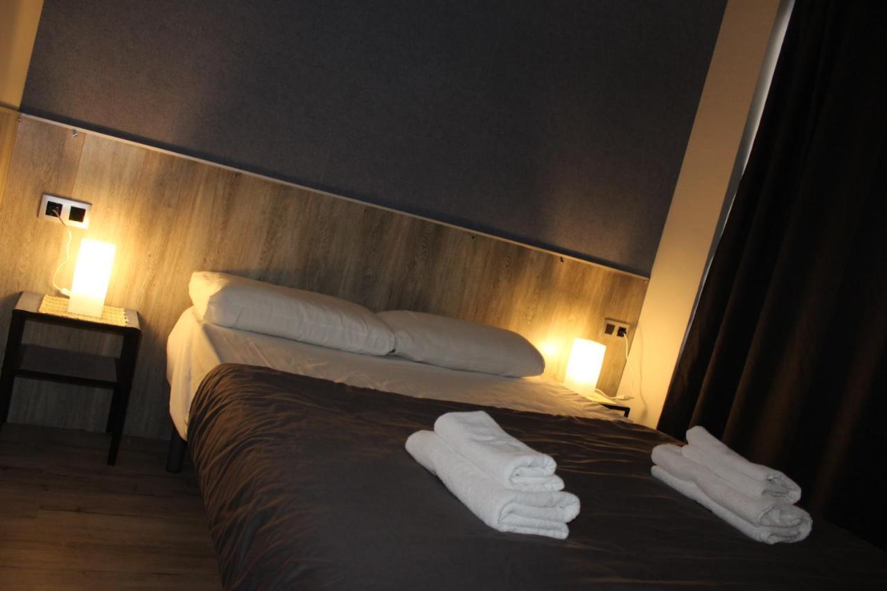 BCN Condal Hostal Barcellona Esterno foto