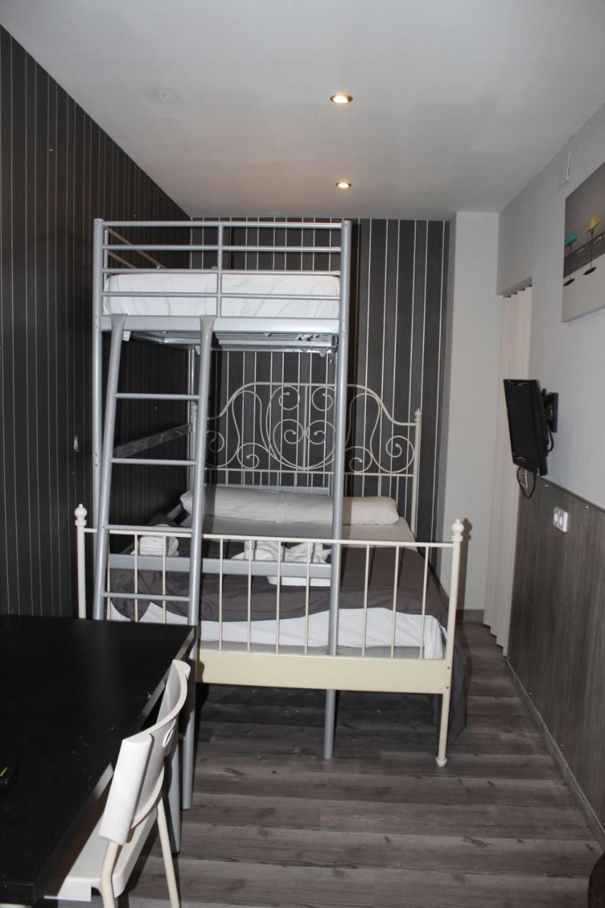 BCN Condal Hostal Barcellona Esterno foto