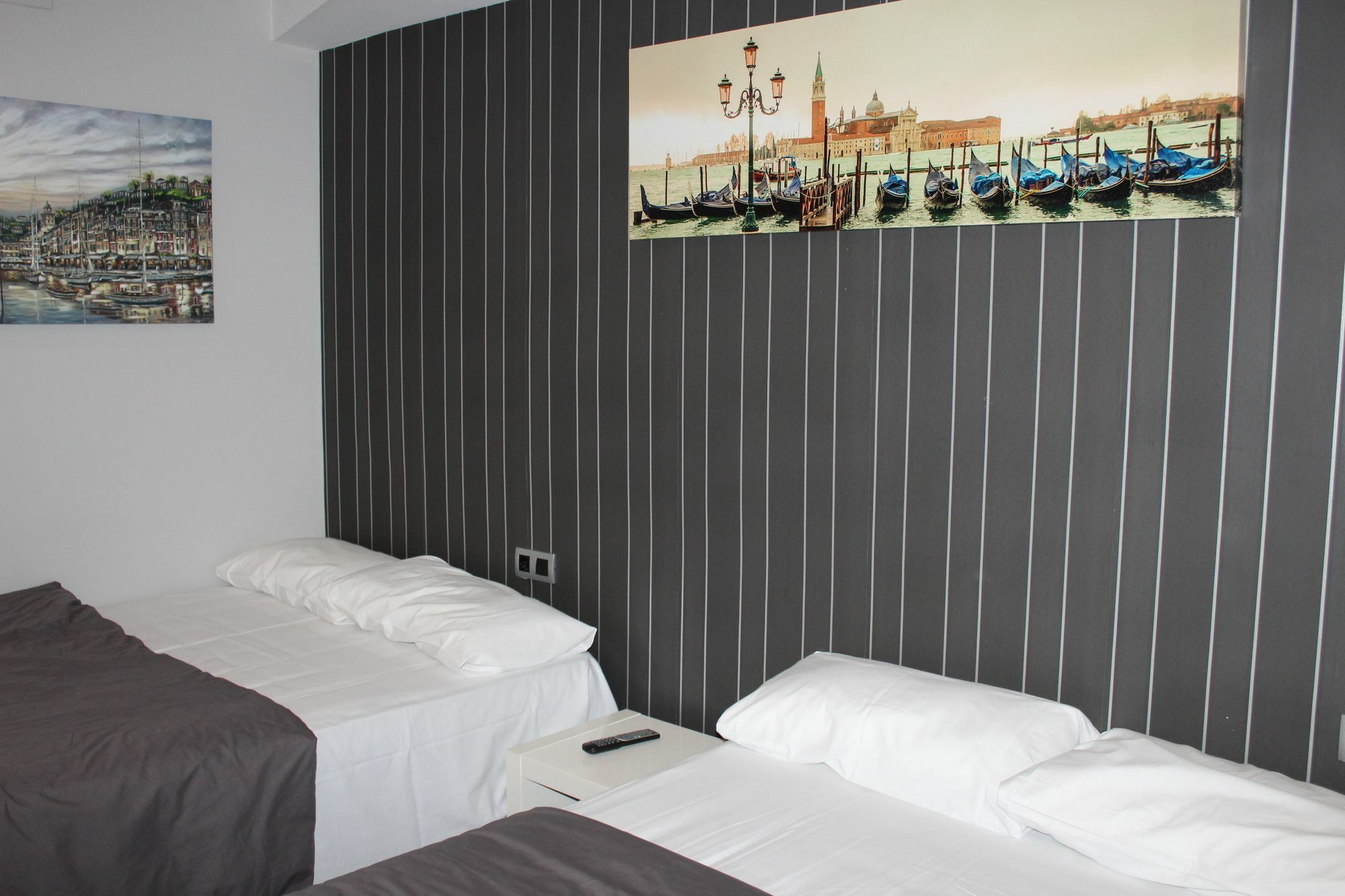 BCN Condal Hostal Barcellona Esterno foto